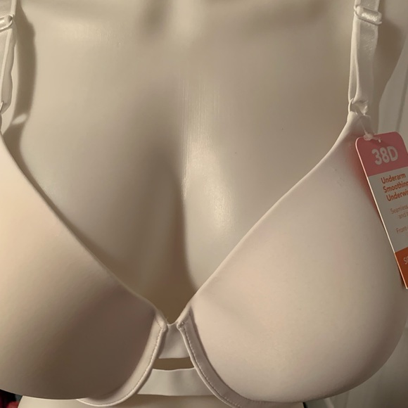 4 Warner’s  bras - Picture 5 of 8